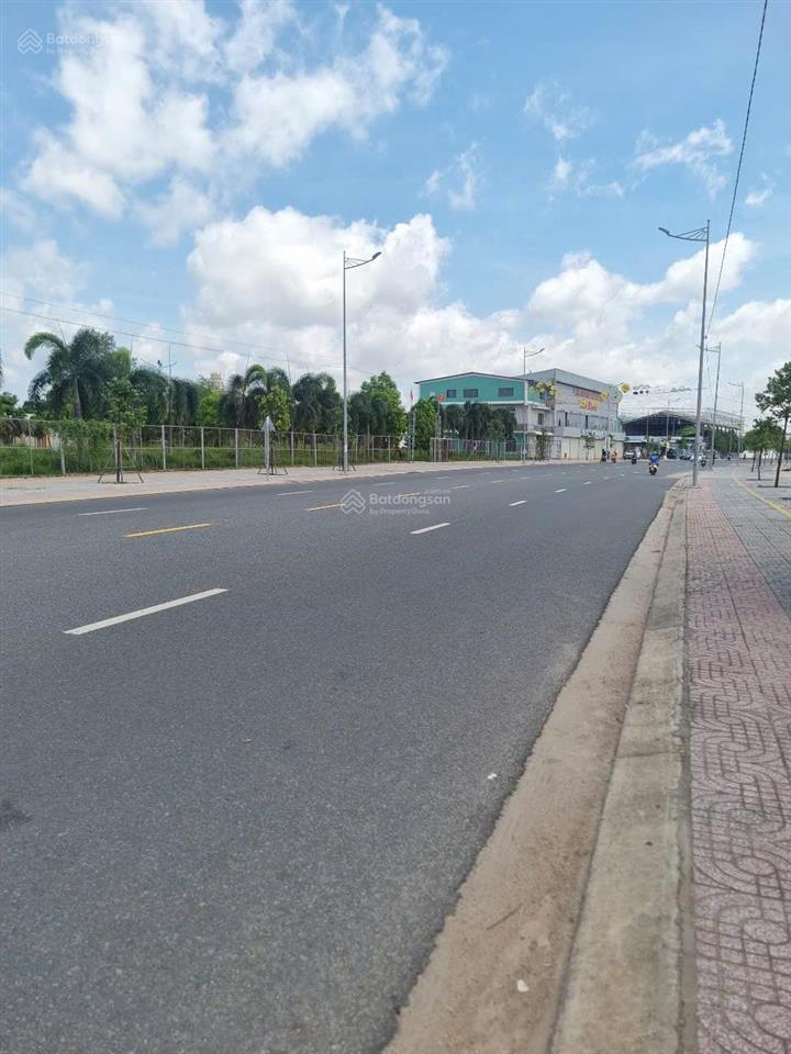 Bán nhà mặt tiền đg hùng vương p.tân phước tp.phú mỹ khu trung tâm cảng, dt5x32 tc100m2 giá 6ty