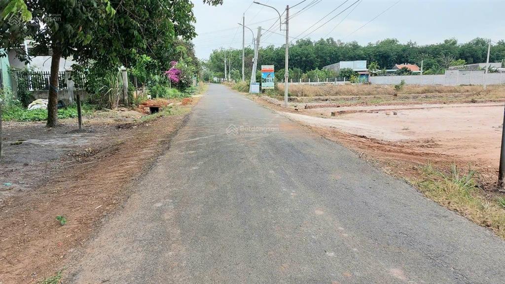 Bán đất mt đường thông rộng 6m, kp4 p. hắc dịch, phú mỹ, dt 617m2 giá 2.2tỷ full hồng giá quá rẻ