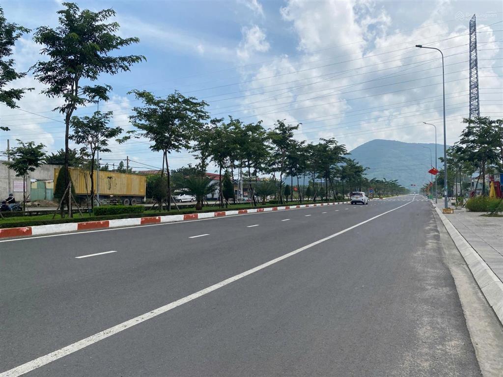 Bán đất mt đg trần hưng đạo, p. phú mỹ khu trung tâm nhất, buôn bán kinh doanh dt 9.2x16m giá 9tỷ