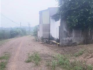 Cần bán đất 2 mt đg tập đoàn 7, p.hắc dịch tp.phú mỹ,tặng ngay nhà cấp 4,dt7.6x22 giá 1.65ty