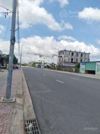 Quỹ đất vàng 3 mặt tiền trên trục đường hùng vương và cao lỗ, dt 5682m2 giá 146 tỷ