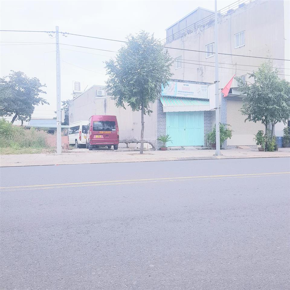 Bán đất 2mt đường lê thánh tông trung tâm tân phước, tp. phú mỹ, dt 5x18m giá 3,8 tỷ quá tốt