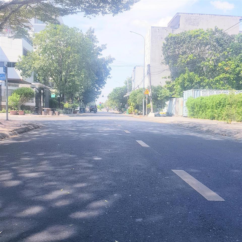 Bán siêu phẩm mt lê duẩn khu dân cư vạn hạnh đông đúc trung tâm phú mỹ, dt 5x19m giá 3.65tỷ quá rẻ