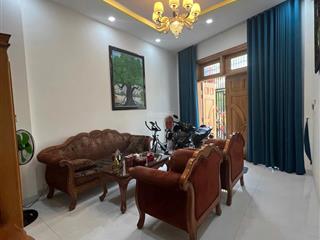 Nhà 3 tầng mới đẹp cách nguyễn xiển 30m  dt 65.9m2 giá chỉ hơn 5 tỷ