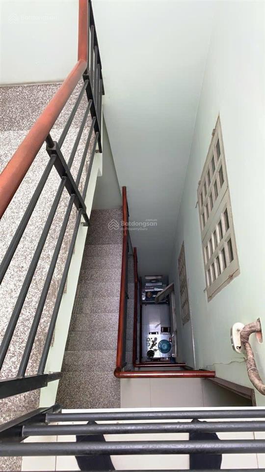 Bán nhà 3 tầng mặt tiền đường hoàng diệu p 10 quận phú nhuận  tphcm