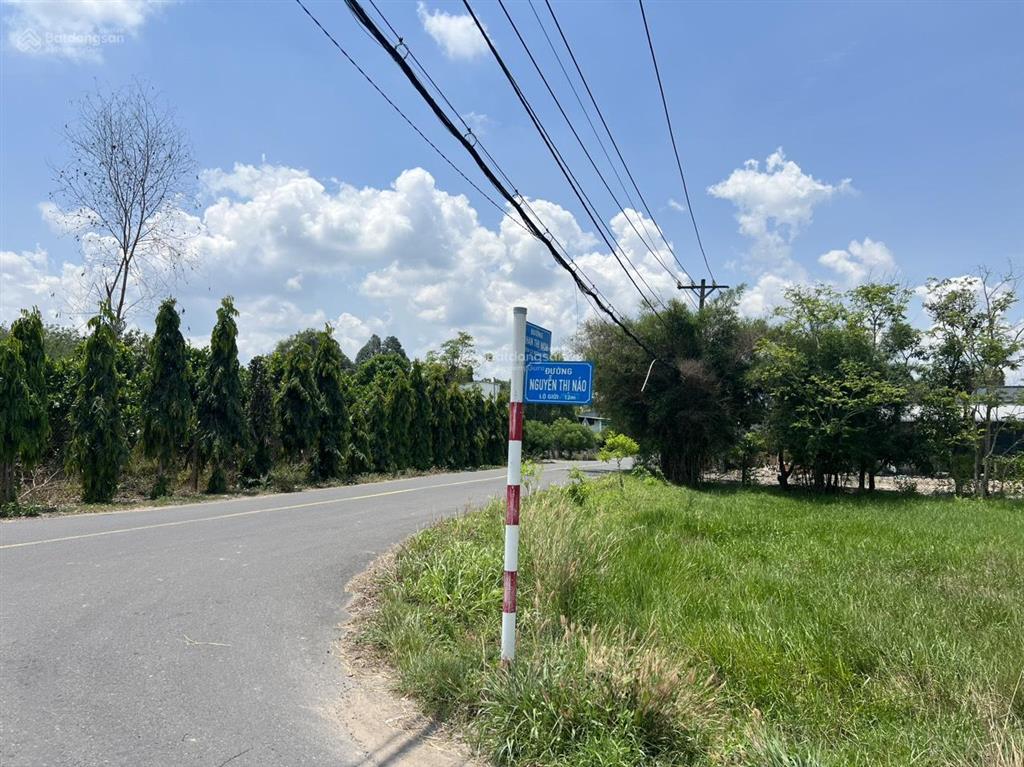 Bán lô đất mt đường nguyễn thị náo ngay resort thôn kinh đông, dt 145m, full thổ.