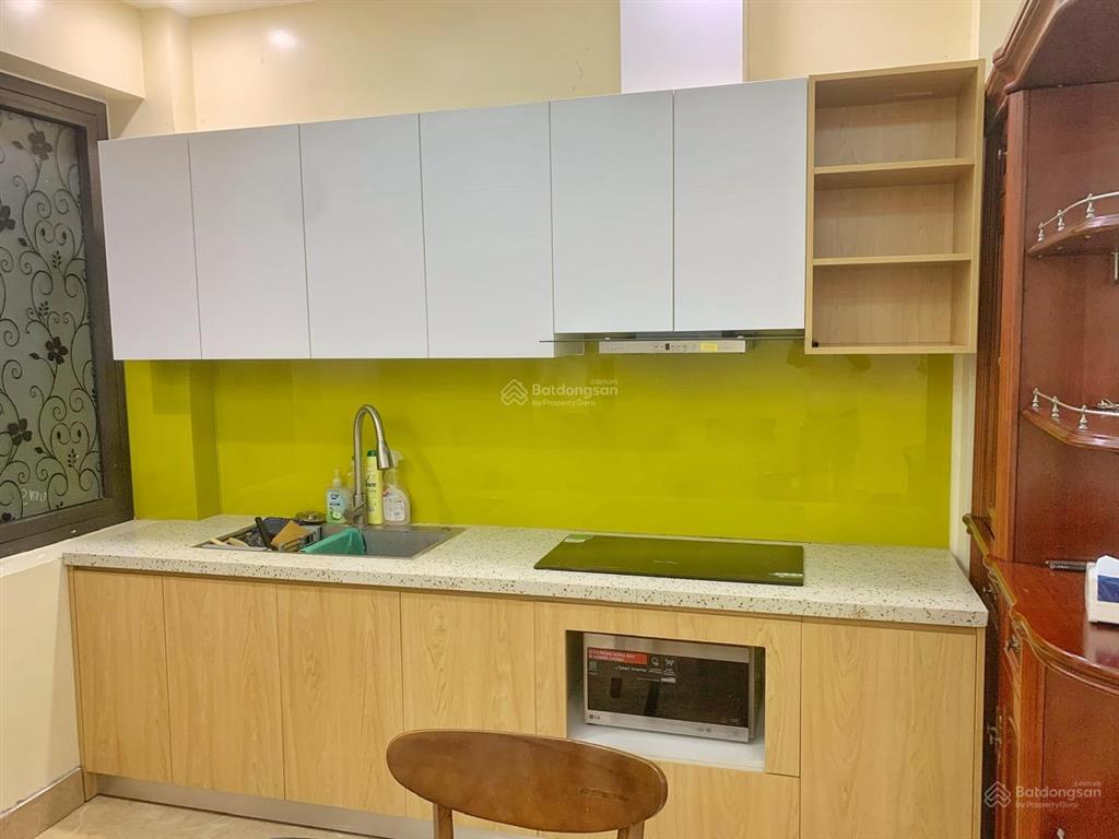 Cho thuê căn hộ nguyên sàn 120m² tại vũ miên, tây hồ 2pn, 2wc, thang máy riêng, full nội thất