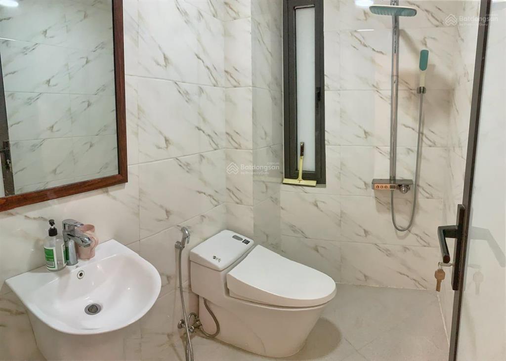 Cho thuê căn hộ nguyên sàn 120m² tại vũ miên, tây hồ 2pn, 2wc, thang máy riêng, full nội thất