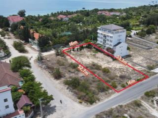 Đất trung tâm biển dốc lết đối diện pax ana resort