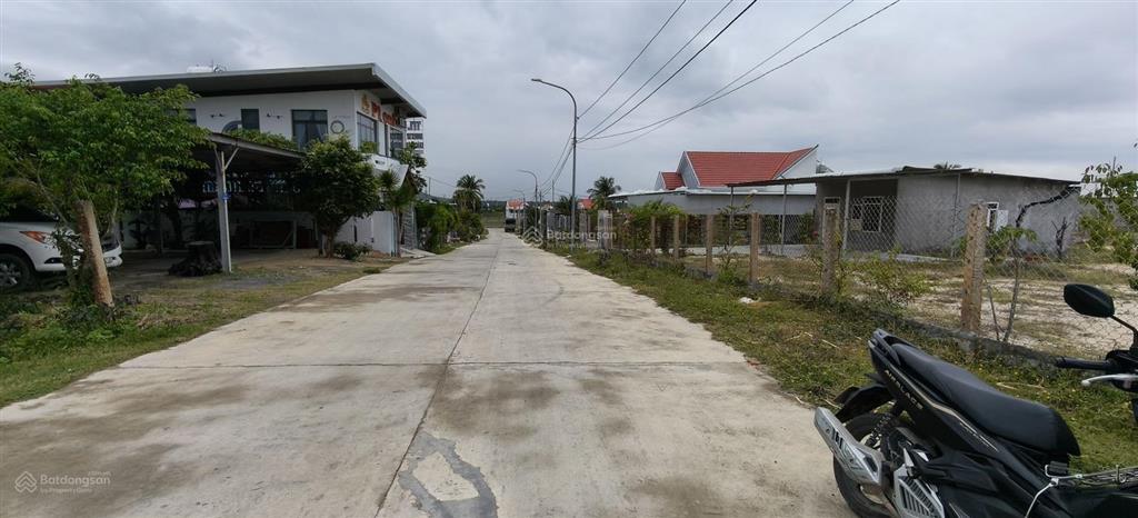 Bán đất dốc lết cách biển 100m