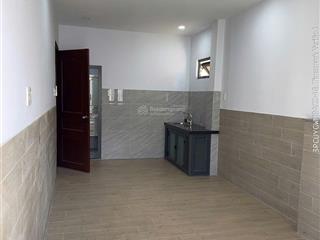 Cho thuê nhà trọ 425/3  5 nguyễn đình chiểu, 6,8 triệu/th, 30m2