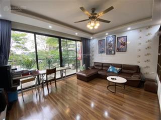 Cho thuê biệt thự mới có thang máy kđt simco vạn phúc. dt 210m2 x 4 tầng, mt 20m. giá 38tr/th