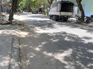 Cần bán nhanh lô đất đẹp đường phong bắc 7, nằm gần đường thăng long