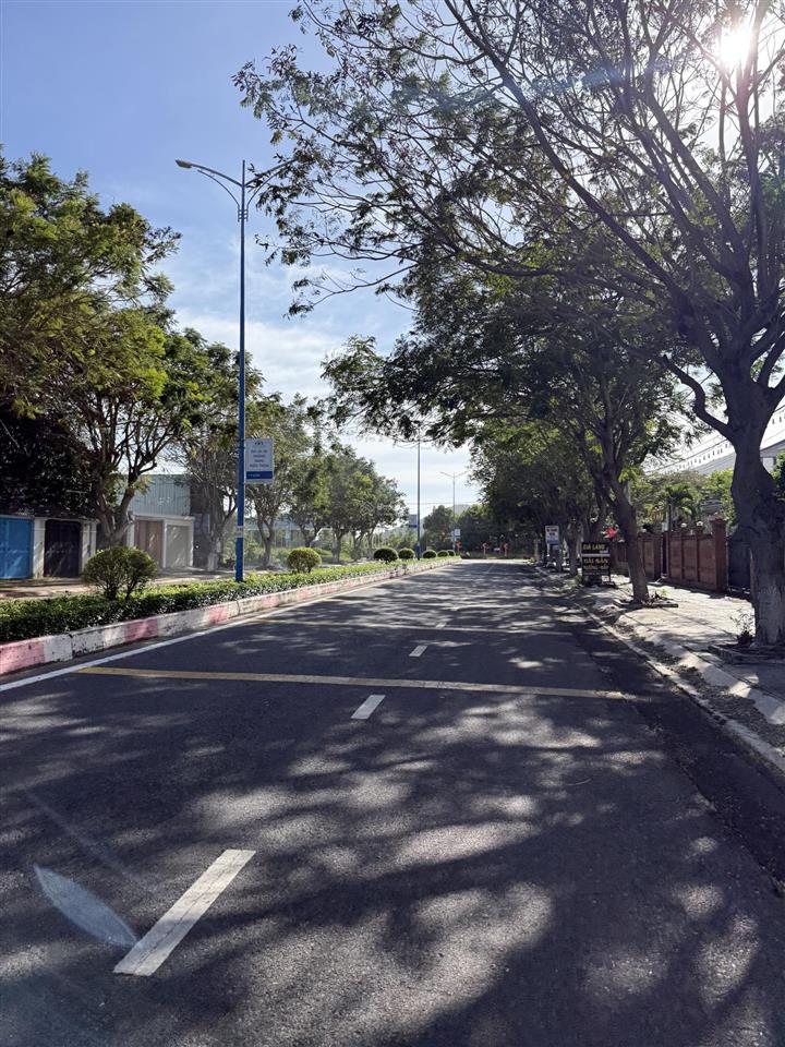 Đất bán quảng trường biển phước hải. cách biển 400m