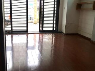 Nhà mt 5,5x26m, 3t cho thuê dài hạn, thuận lợi làm văn phòng, cửa hàng, showroom, trạm bào hành...
