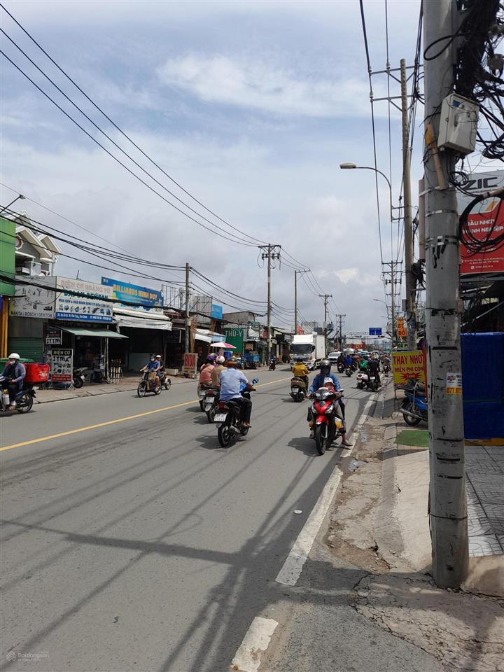 Bán gấp nhà hẻm 3m đường ql50 p5 q8 6.5m x 10m 1 lầu 2pn nhà đang cho thuê 7 triệu/th giá 2 tỷ 3.