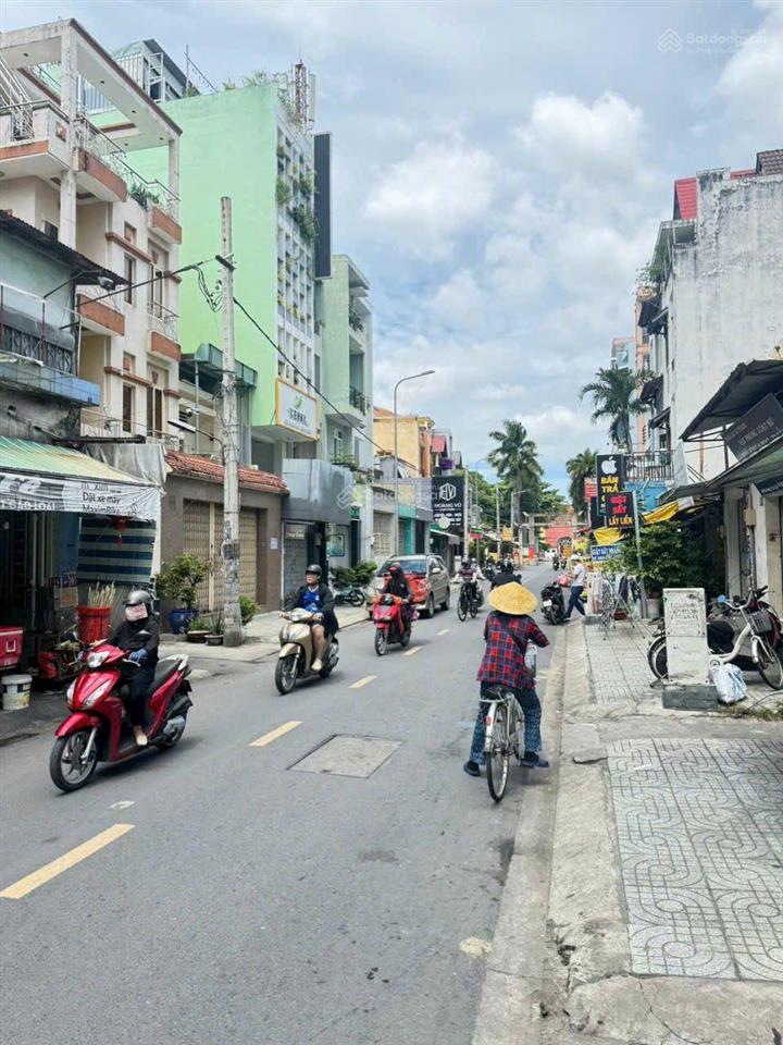 Bán gấp nhà hẻm 3m đường ql50 p5 q8 6.5m x 10m 1 lầu 2pn nhà đang cho thuê 7 triệu/th giá 2 tỷ 3.