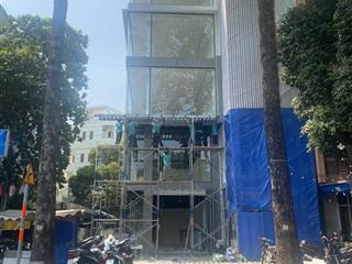 Bán nhà góc 2mt nội bộ thành thái quận 10. nhà 3 tầng. gía 8.9 tỷ