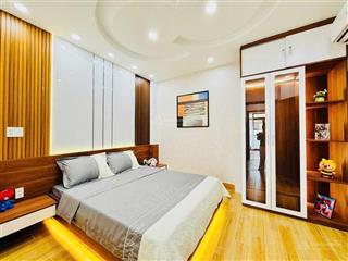 Bán nhà hẻm xe hơi 572 rộng 8m đường nguyễn trãi phường 8 quận 5, dt 4.2x17m, 3 lầu, giá 15.55 tỷ