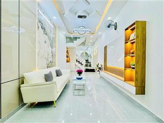 Bán nhà mặt tiền kinh doanh trần hưng đạo phường nguyễn cư trinh quận 1, dt 4x18m, 4l, giá 31 tỷ