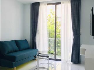 Cho thuê căn hộ dịch vụ mới 100% có bồn tắm và ban công trong phú mỹ hưng  quận 7