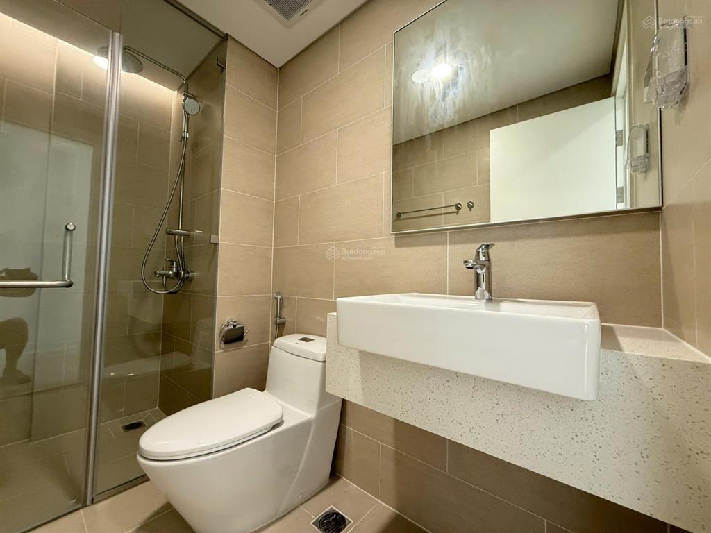 Duy nhất căn 3pn, 2wc, 110m2 giá thuê 15 triệu ,full nội thất view sông sài gòn vạn phúc