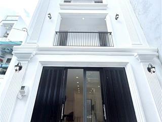 Bán nhà gấp  đường lạc long quân ,p8 , tân bình dt 6x12m 3 tầng mới , vị trí đẹp