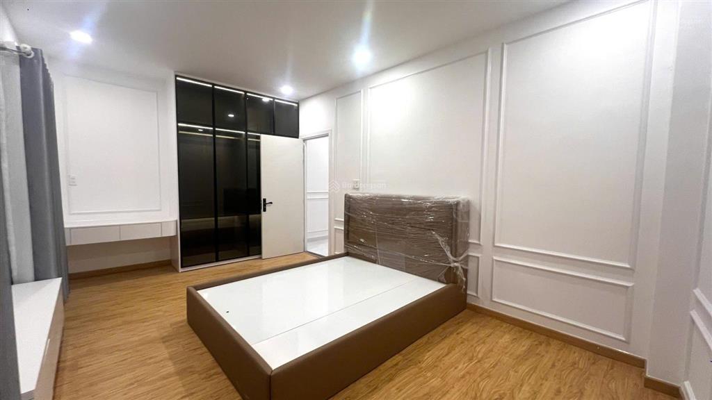 Bán nhà siêu đẹp hẻm bàu cát  lạc long quân, tân bình dt 6x12m 3 tầng + st nhà mới giá 7.98 tỷ tl