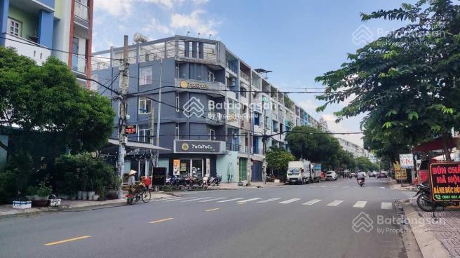 Cơ hội mua nhà mặt tiền giá rẻ tại bình phú quận 6 (4mx20m) đường 16m chỉ 8,5 tỷ