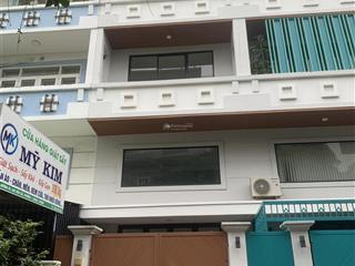 Bán nhà phố mới 100% chợ bình điền 5x20m trệt lửng 2 lầu sân thượng 9 tỷ  0902 930 ***