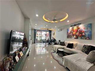 Bán chung cư quận 7, full nội thất 125m2 đã có sổ  3 phòng ngủ