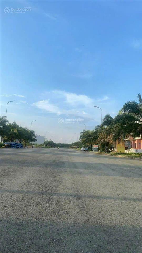Chính chủ cần bán lô 82.5m2 giá 2,7 tỷ đường rộng 12m xây dựng ngay. khu dân cư đồng bộ đẹp