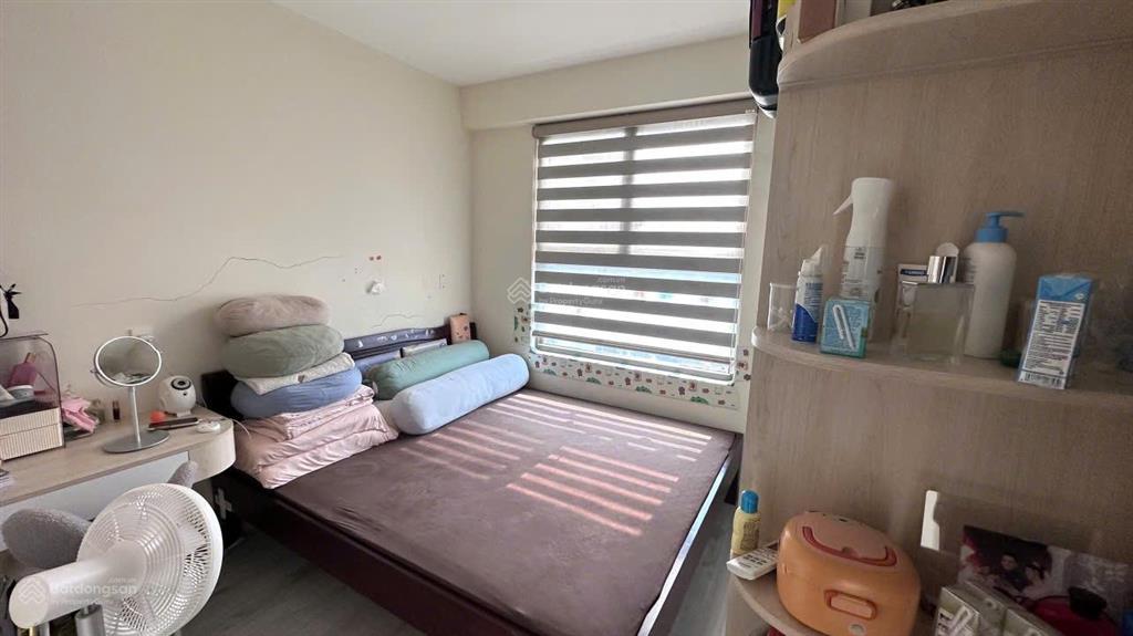 Cần bán căn hộ chung cư saigon south residences dt 65m có 2pn, 2wc có ô để xe hơi sở hữu riêng