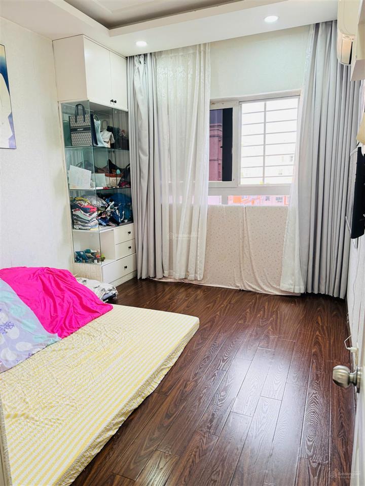 Cần bán căn hộ dragon hill 1  122m2  căn góc đẹp  sổ hồng