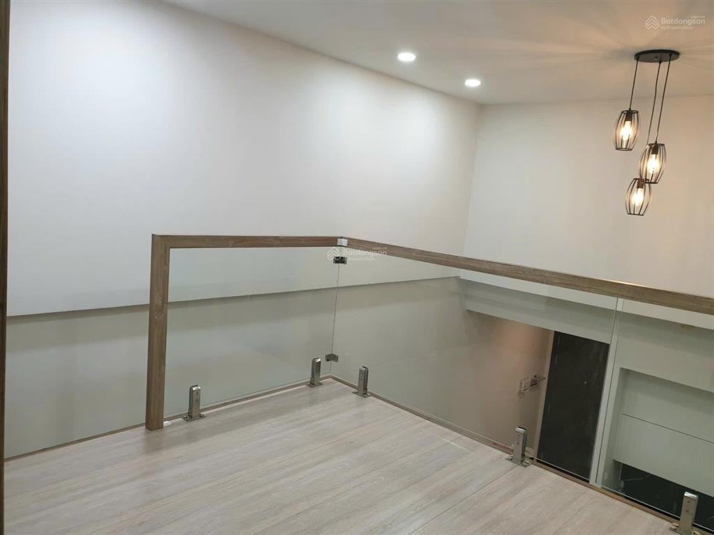 Chính chủ bán căn hộ cc sunrise city view thiết kế có gác lửng, full nội thất
