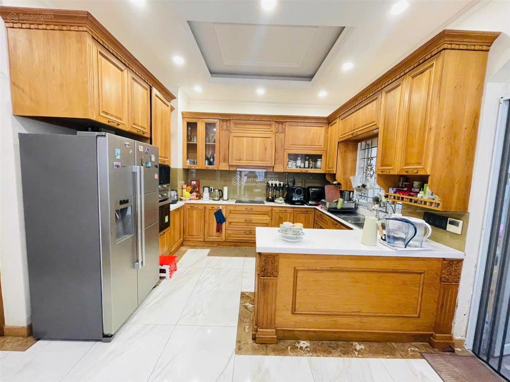 Biệt thự cityland quận 7.dt đất 10 22m = 220m 3 lâu thang máy giá 53 tỷ