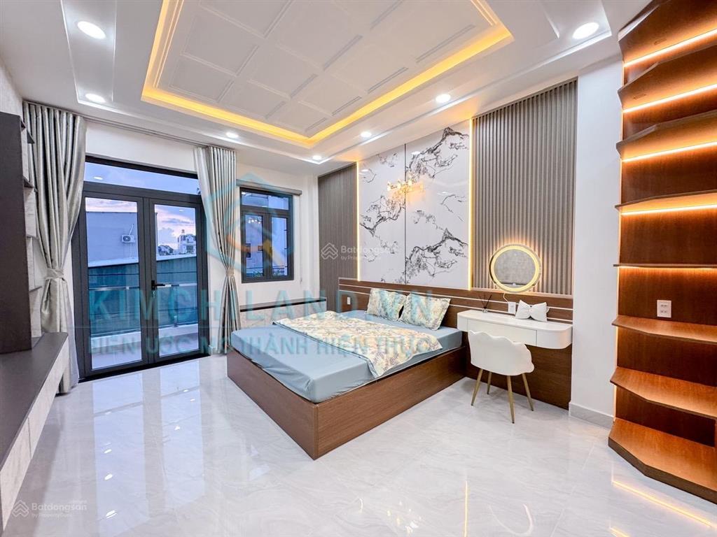 Bán nhà phố hiện đại dt 7,5m x 15m đường huỳnh tấn phát, giá 8.9 tỷ. giá tốt có video