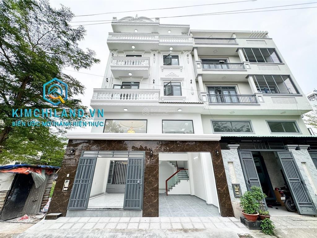 Nhà đẹp diện tích rộng kiến trúc châu âu 8m x 11m, 1 lửng, 3 lầu giá 7,19 tỷ