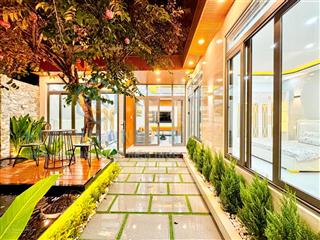 Nhà phố sân vườn 155m² (5.5m x 20,5m, nở hậu 11m) như villa thu nhỏ giá chỉ 6,8 tỷ