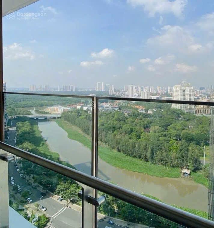 Cặp góc midtown m5  phú mỹ hưng