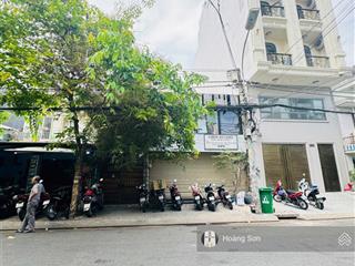 Bán đất mặt tiền 8x22m khu dân cư xây dựng cao tầng vị trí đẹp quận 7