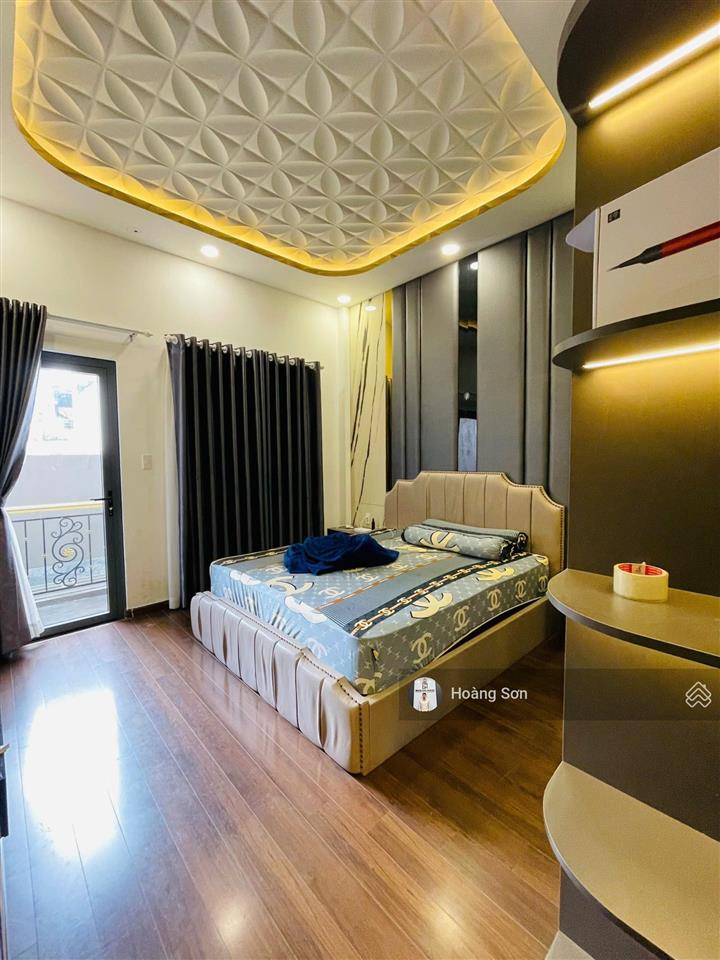 Bán nhà đường số tân quy, quận 7 (sổ hồng 4x20m) trệt + 3 lầu full nội thất như hình