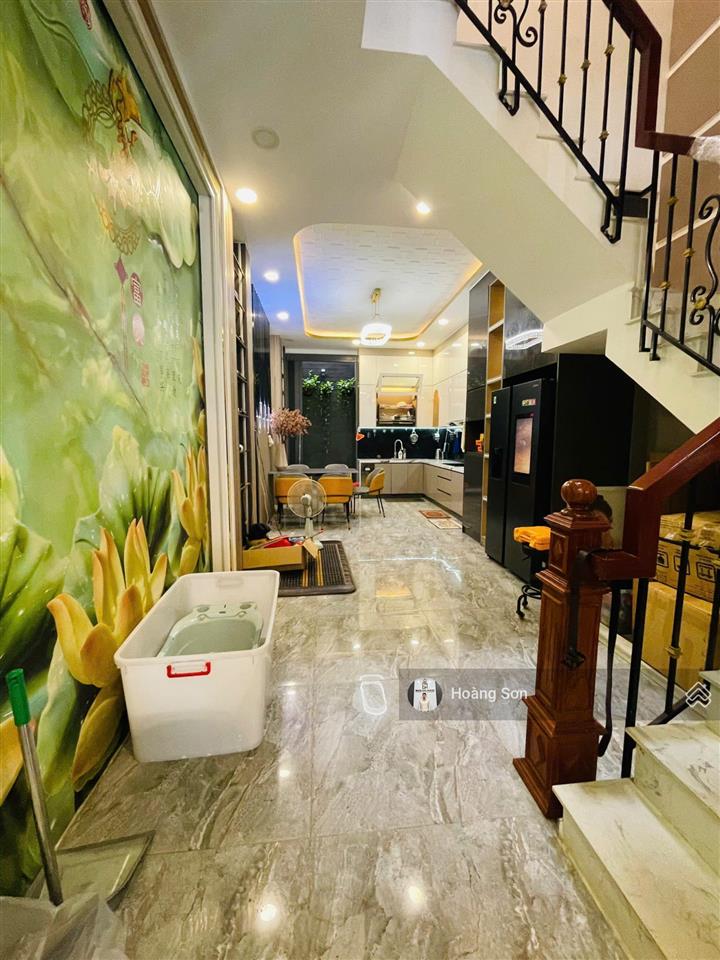 Bán nhà đường số tân quy, quận 7 (sổ hồng 4x20m) trệt + 3 lầu full nội thất như hình