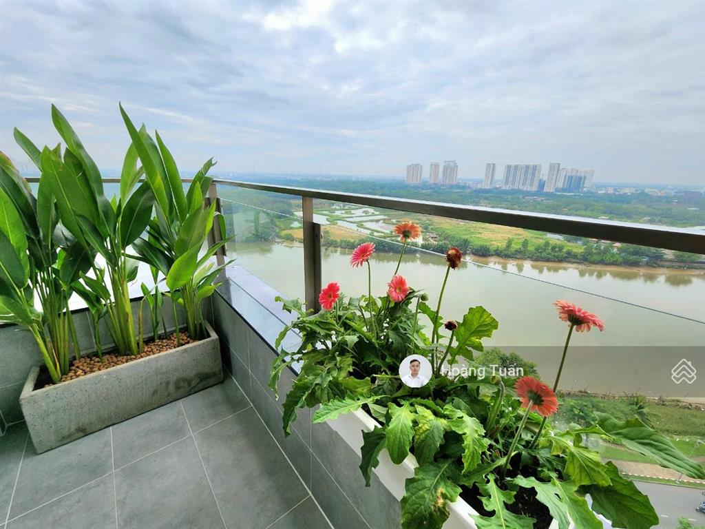 Xuất cảnh cần bán ch riverpark premier, dt 135m2 3pn, giá 15 tỷ.  0912 976 ***
