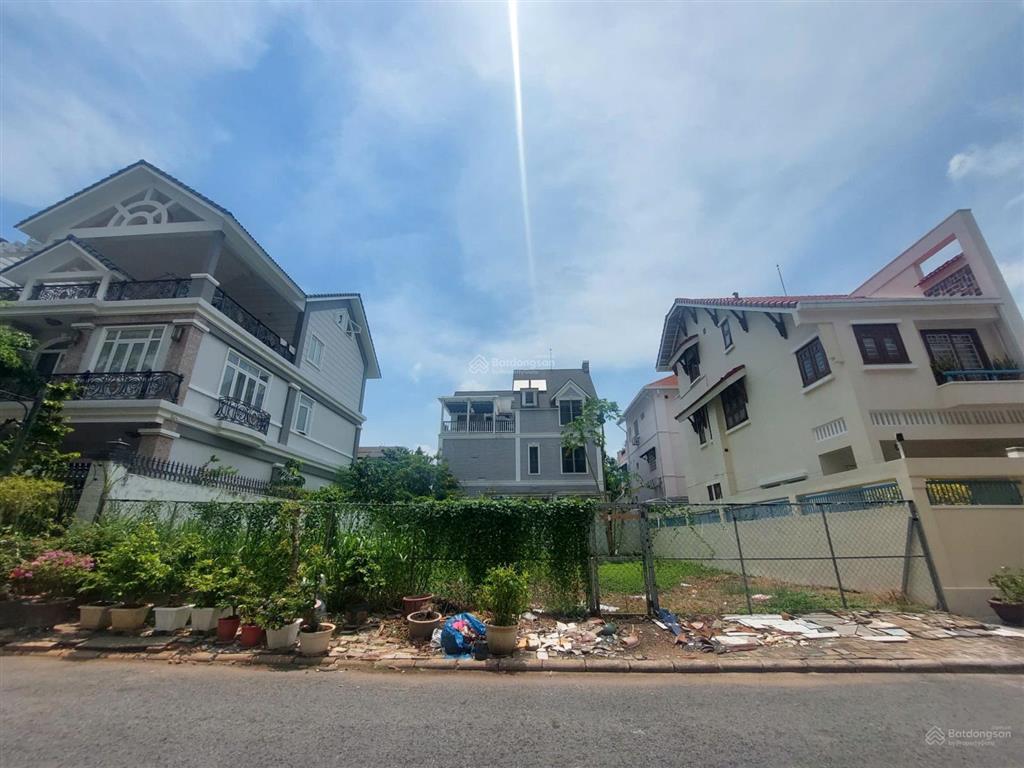 Bán lô đất xây biệt thự đơn lập trung tâm phú mỹ hưng. vị trí lô đất cạnh công viên thoáng mát