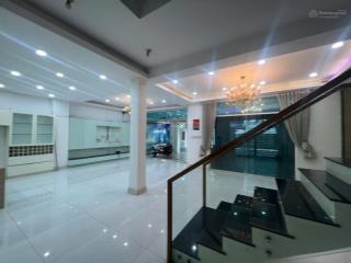 2 căn nhà phố liền kề 10x15, trệt, 3 lầu, 6 phòng lớn... giá 42 triệu, hợp trụ sở, trường học..