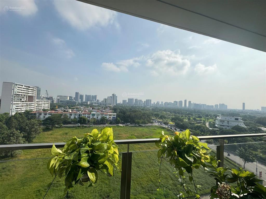 Bán căn hộ cao cấp the panorama  phú mỹ hưng. dt 143m. giá tốt 18.7 tỷ.  0918 998 ***