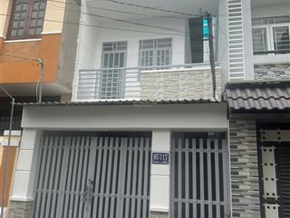Chính chủ cần bán nhà mặt tiền trệt 1 lâù 3pn đường nhựa trước nhà 12m  0932 193 ***