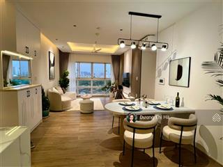 Bán căn hộ happy valley 100m2 hướng đông + ô xe. giá 7,45 tỷ.  0909 740 *** ms hà