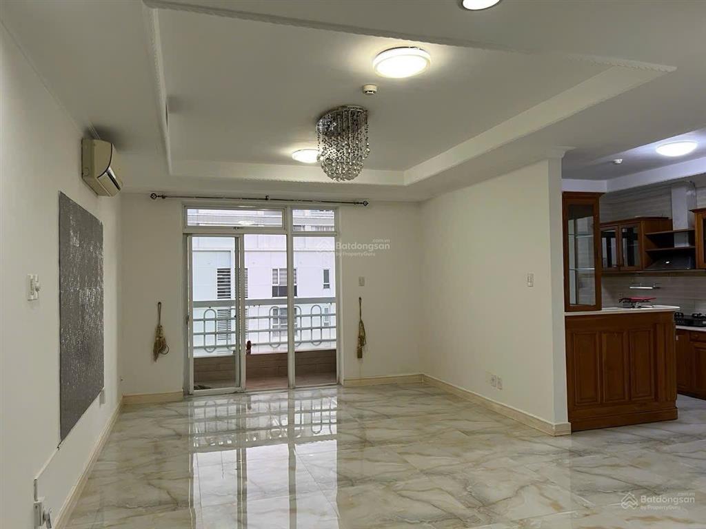 Bán gấp căn hộ 300m2 hoàng tháp plaza, 9 tỷ, 5pn, 4wc, kdc trung sơn
